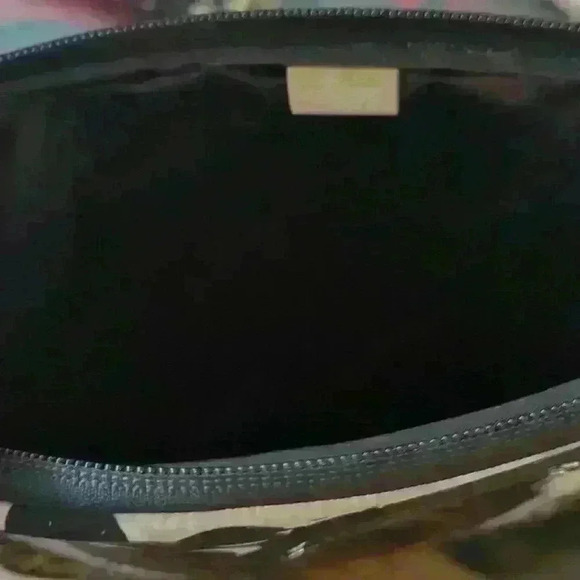 Vera Bradley Tablet Sleeve Baroque Pattern - Picture 5 of 12